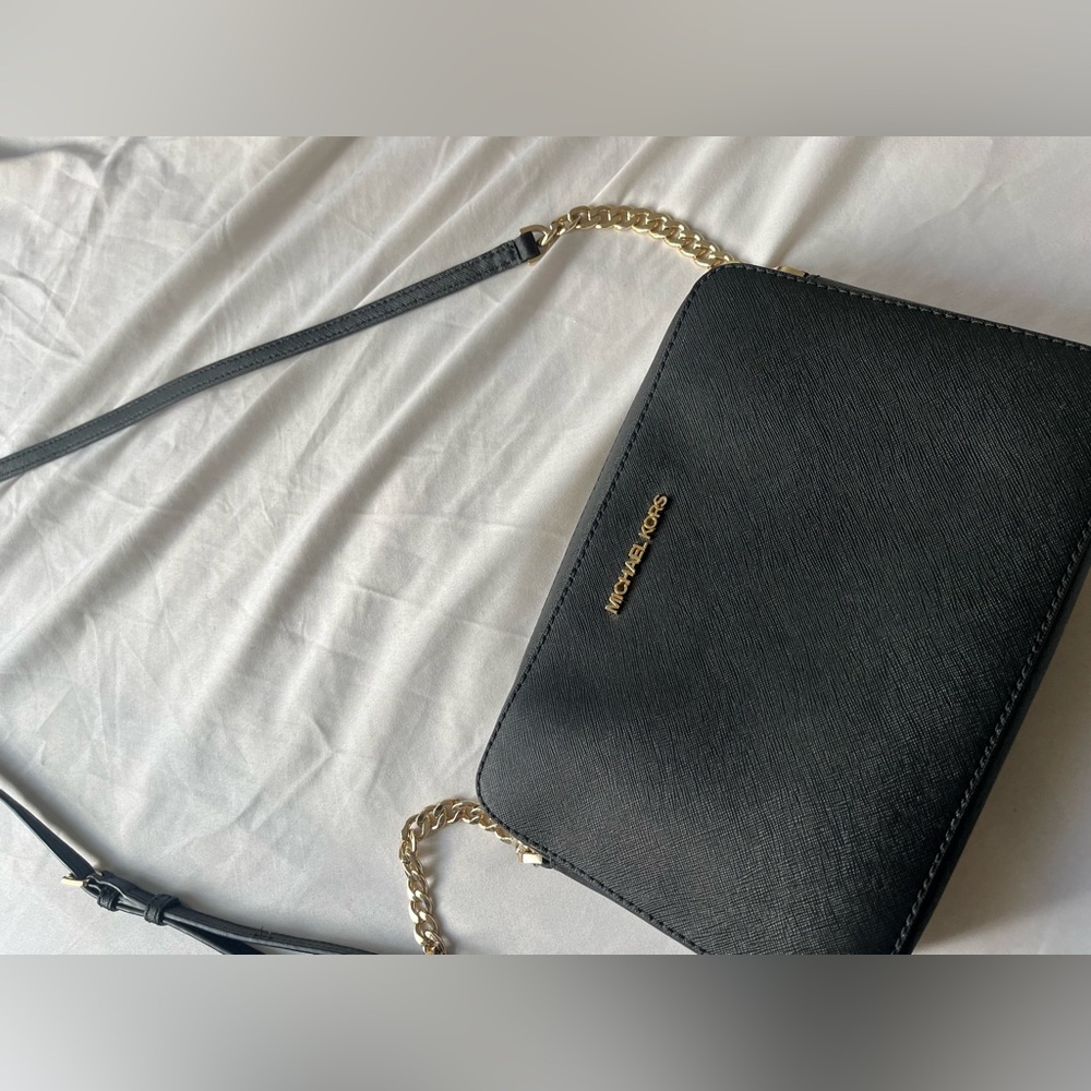 Absolutely PERFECT condition Michael Kors Purse
